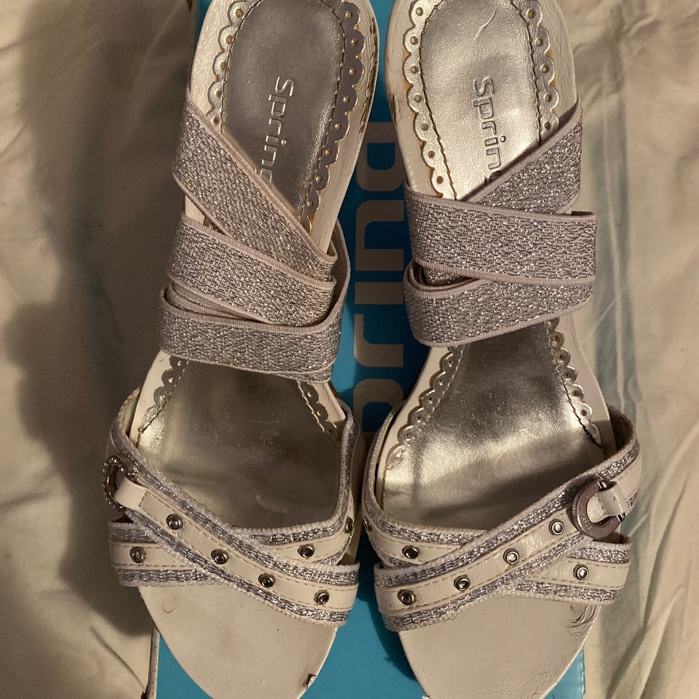 Dress sandals
